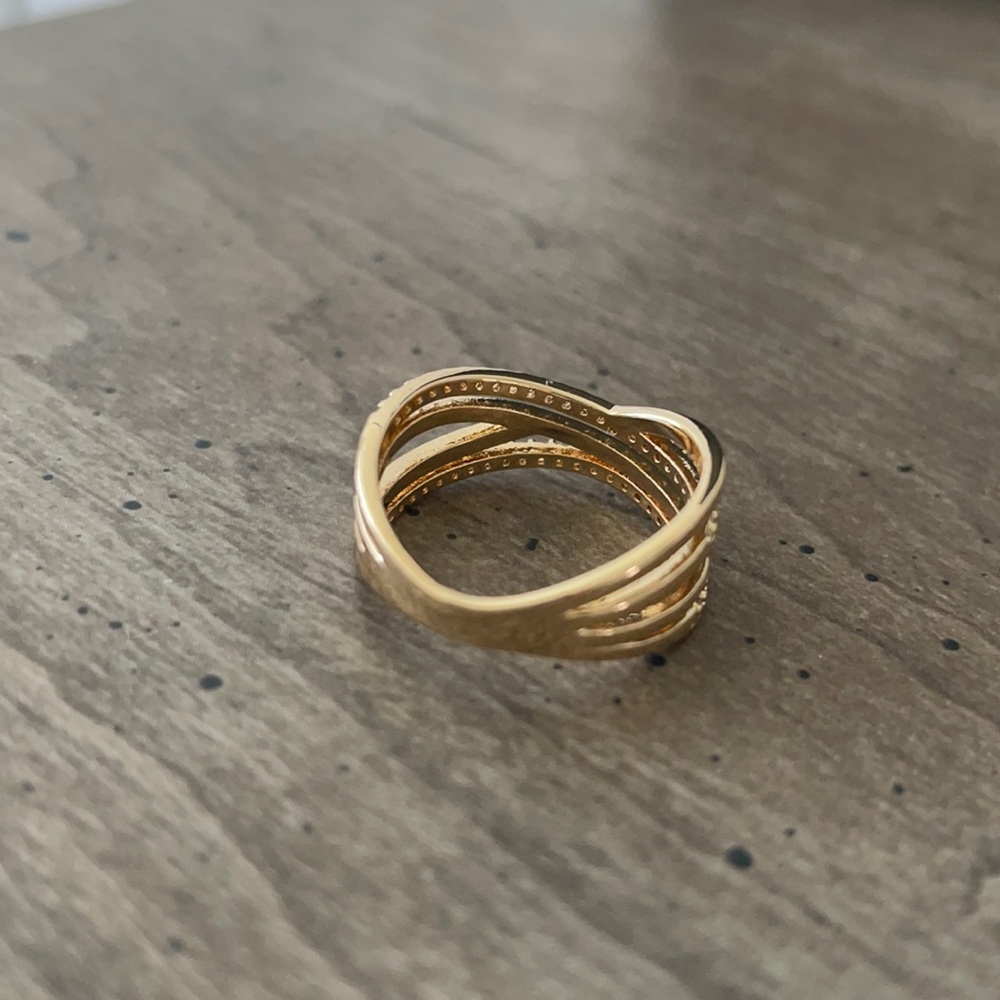 Express Gold Ring - Picture 9 of 12